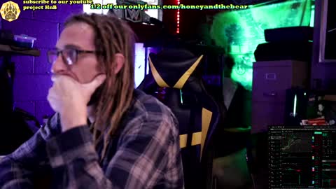 Snapshot of honeyand_thebear chatting on 17, 1, 2025 Honey and Bear online show from 17, 1, 2025