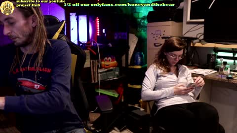 Snapshot of honeyand_thebear chatting on 3, 2, 2025 Honey and Bear online show from 3, 2, 2025