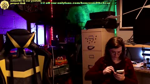 Snapshot of honeyand_thebear chatting on 18, 2, 2025 Honey and Bear online show from 18, 2, 2025