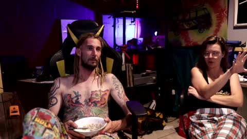 Snapshot of honeyand_thebear chatting on 10, 9, 2025 Honey and Bear online show from 10, 9, 2025