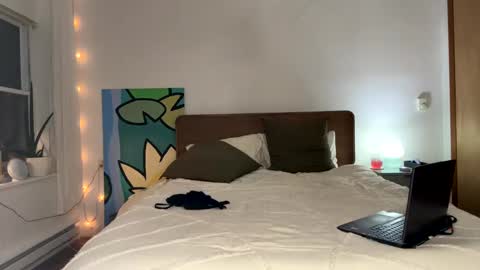 honeybbxx online show from 17, 2, 2025