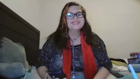 Snapshot of honeybear19 chatting on 22, 12, 2025 HoneyBear online show from 22, 12, 2025