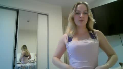 honeyblakex online show from 15, 6, 2026