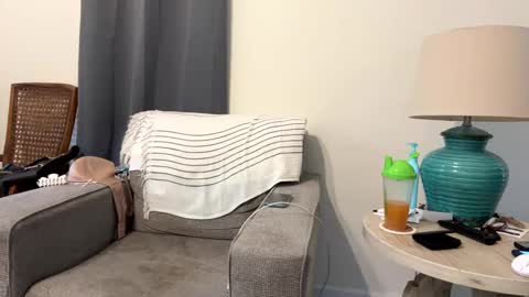 Honey online show from 15, 2, 2025