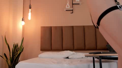 Snapshot of honeygray02 chatting on 29, 11, 2025 honeygray02 online show from 29, 11, 2025