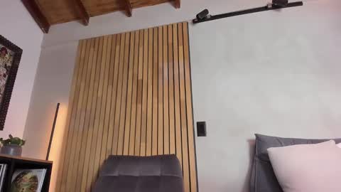 Sofia independent model online show from 25, 2, 2025