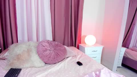 Snapshot of honeymoon_sariel chatting on 23, 10, 2025 honeymoon_sariel online show from 23, 10, 2025