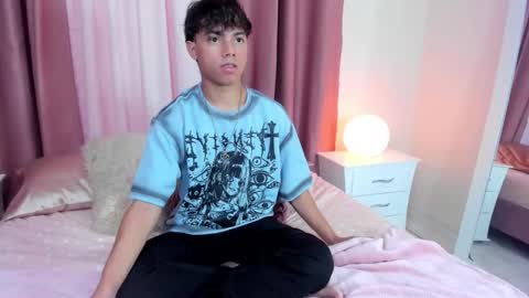 Snapshot of honeymoon_sariel chatting on 26, 10, 2025 honeymoon_sariel online show from 26, 10, 2025