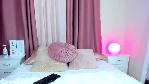 Snapshot of honeymoon_sariel chatting on 30, 11, 2025 honeymoon_sariel online show from 30, 11, 2025