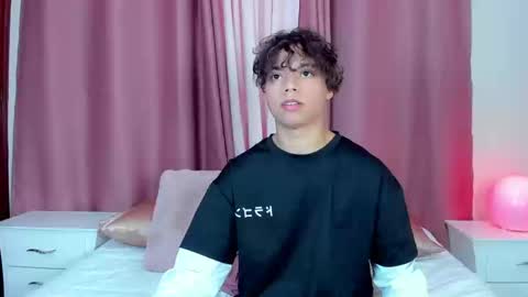 honeymoon_sariel online show from 11, 3, 2026