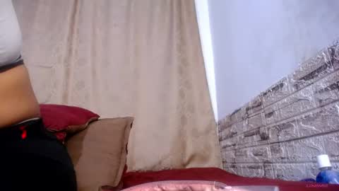 Snapshot of honeypussy3021 chatting on 2, 7, 2026 Victoria online show from 2, 7, 2026