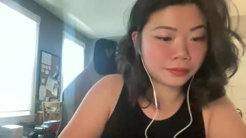 HoneySunshineNeko online show from 24, 4, 2026