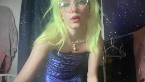 Snapshot of honeyxlimbed chatting on 30, 10, 2025 Emi Rose online show from 30, 10, 2025