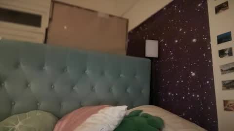 Snapshot of honeyxlimbed chatting on 24, 11, 2025 Emi Rose online show from 24, 11, 2025