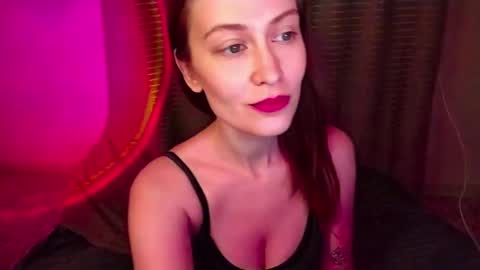 honeyy_bun online show from 13, 5, 2026