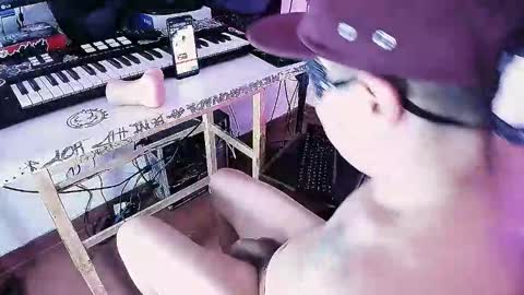 Snapshot of honter20 chatting on 3, 10, 2025 robiin online show from 3, 10, 2025