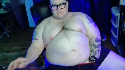 Snapshot of hoosierdaddyxl chatting on 12, 5, 2026 Sir online show from 12, 5, 2026