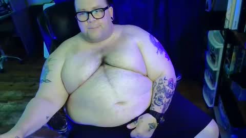 Snapshot of hoosierdaddyxl chatting on 19, 5, 2026 Sir online show from 19, 5, 2026