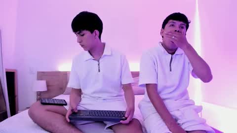 hoot_booys_ online show from 13, 1, 2026