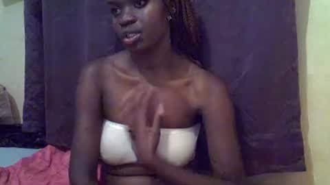 Snapshot of hope_terry chatting on 8, 3, 2025 hope_terry online show from 8, 3, 2025