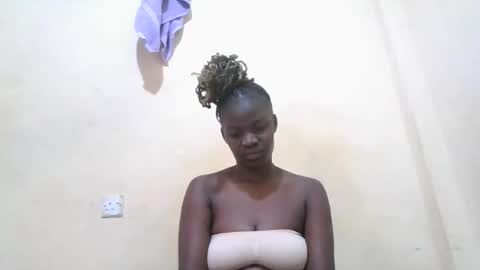 Snapshot of hope_terry chatting on 10, 11, 2025 hope_terry online show from 10, 11, 2025