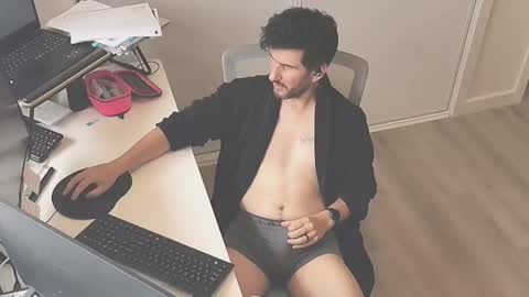 Snapshot of hopefulguy86 chatting on 29, 11, 2025 hopefulguy86 online show from 29, 11, 2025