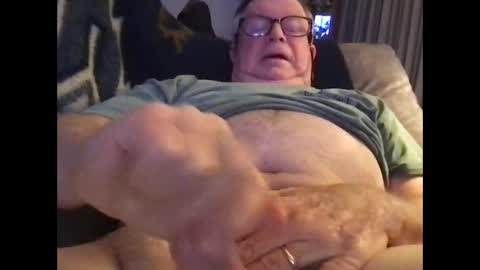 Snapshot of horndog69b chatting on 17, 12, 2024 horndog online show from 17, 12, 2024