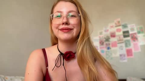 Snapshot of horney_audrey chatting on 8, 6, 2026 Audrey online show from 8, 6, 2026