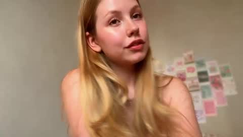 Snapshot of horney_audrey chatting on 22, 6, 2026 Audrey online show from 22, 6, 2026