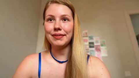 Snapshot of horney_audrey chatting on 10, 7, 2026 Audrey online show from 10, 7, 2026