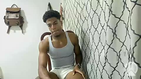 Snapshot of horneyguy2399 chatting on 11, 1, 2025 sugarbaby online show from 11, 1, 2025