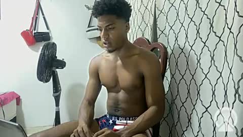 Snapshot of horneyguy2399 chatting on 10, 2, 2025 sugarbaby online show from 10, 2, 2025