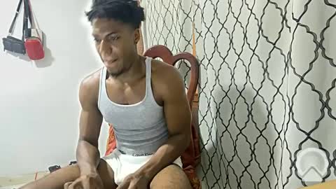 Snapshot of horneyguy2399 chatting on 1, 3, 2025 sugarbaby online show from 1, 3, 2025