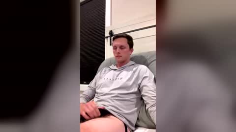 Snapshot of horny_dad_33 chatting on 3, 7, 2026 horny_dad_33 online show from 3, 7, 2026