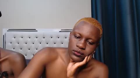 Snapshot of horny_laurell chatting on 10, 10, 2025 Laurel online show from 10, 10, 2025