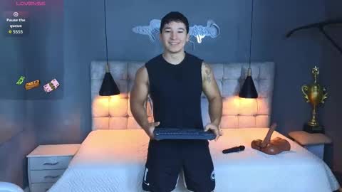 Snapshot of horny_nick18 chatting on 10, 10, 2025 horny_nick18 online show from 10, 10, 2025