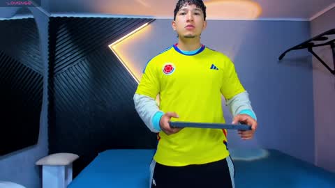 horny_nick18 online show from 11, 4, 2026