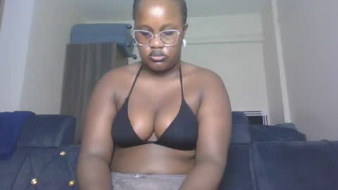 Snapshot of horny_sexxy_babe chatting on 16, 7, 2026 Lucy online show from 16, 7, 2026