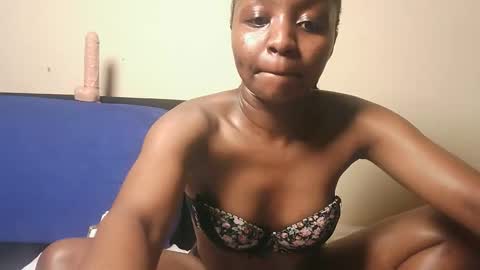 Snapshot of horny_wet_baby chatting on 31, 5, 2026 Bellah online show from 31, 5, 2026