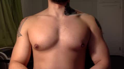 Snapshot of hornybbcxx chatting on 1, 2, 2025 hornybbcxx online show from 1, 2, 2025