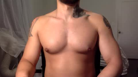 Snapshot of hornybbcxx chatting on 16, 11, 2025 hornybbcxx online show from 16, 11, 2025