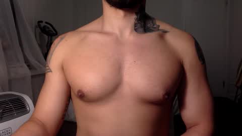 Snapshot of hornybbcxx chatting on 1, 12, 2025 hornybbcxx online show from 1, 12, 2025