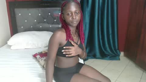 Snapshot of hornybella4 chatting on 9, 2, 2025 Bella online show from 9, 2, 2025