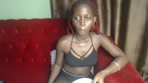 Snapshot of hornybella4 chatting on 1, 3, 2025 Bella online show from 1, 3, 2025