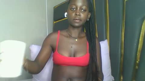 Bella online show from 5, 12, 2025