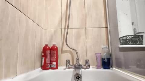 Snapshot of hornybiker1987 chatting on 19, 12, 2025 hornybiker1987 online show from 19, 12, 2025