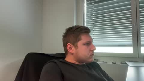 Snapshot of hornyboy95300 chatting on 13, 10, 2025 hornyboy95300 online show from 13, 10, 2025