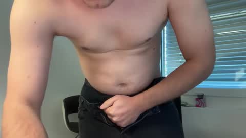 Snapshot of hornyboy95300 chatting on 26, 10, 2025 hornyboy95300 online show from 26, 10, 2025