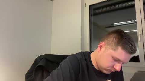 Snapshot of hornyboy95300 chatting on 24, 11, 2025 hornyboy95300 online show from 24, 11, 2025