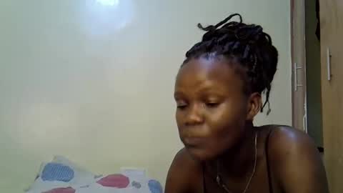 Snapshot of hornycrushy chatting on 11, 10, 2025 Sea girl online show from 11, 10, 2025